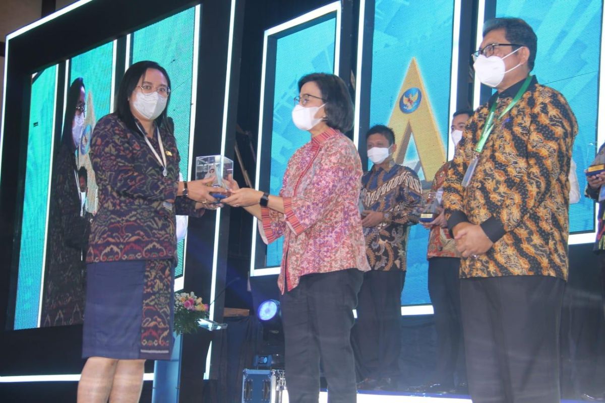 Pemkot Denpasar terima penghargaan Kemenkeu karena sukses WTP 10 kali