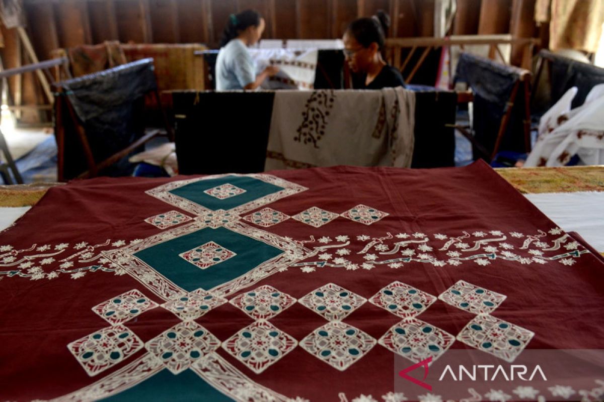 Produksi batik motif khas Aceh meningkat