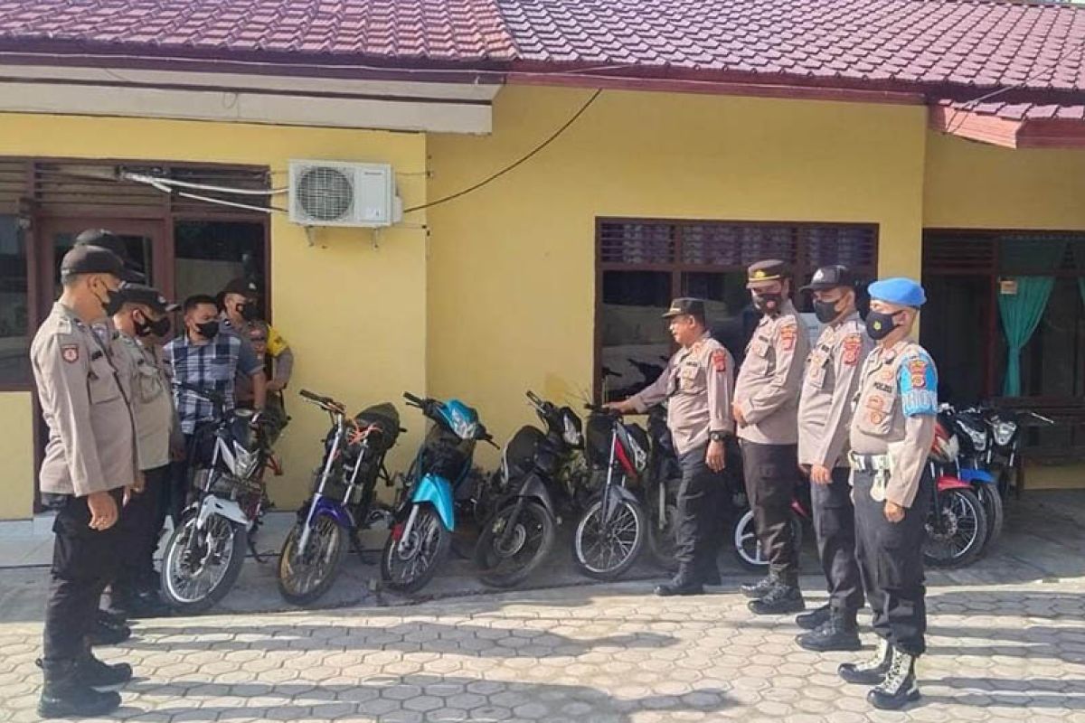 Belasan sepeda motor diamankan polisi