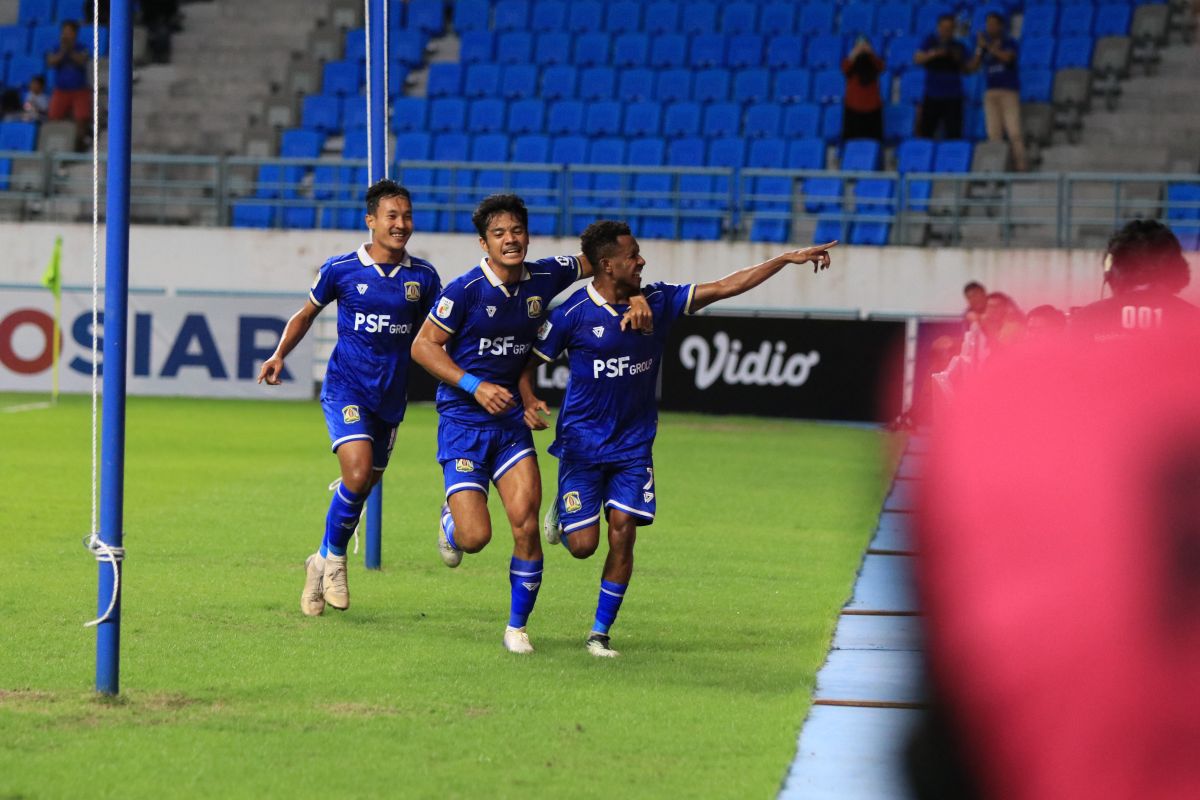 Persiba kalahkan Kalteng Putra 5-0