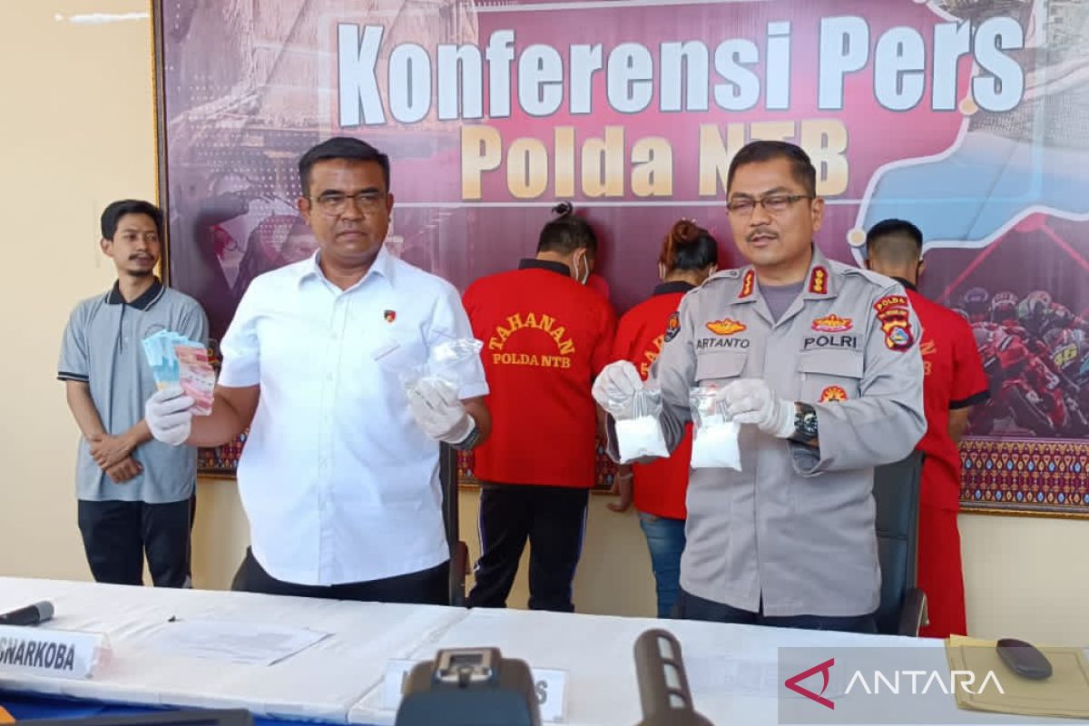 Polda NTB ungkapkan penyelundupan sabu-sabu dan ekstasi dari Sumatera