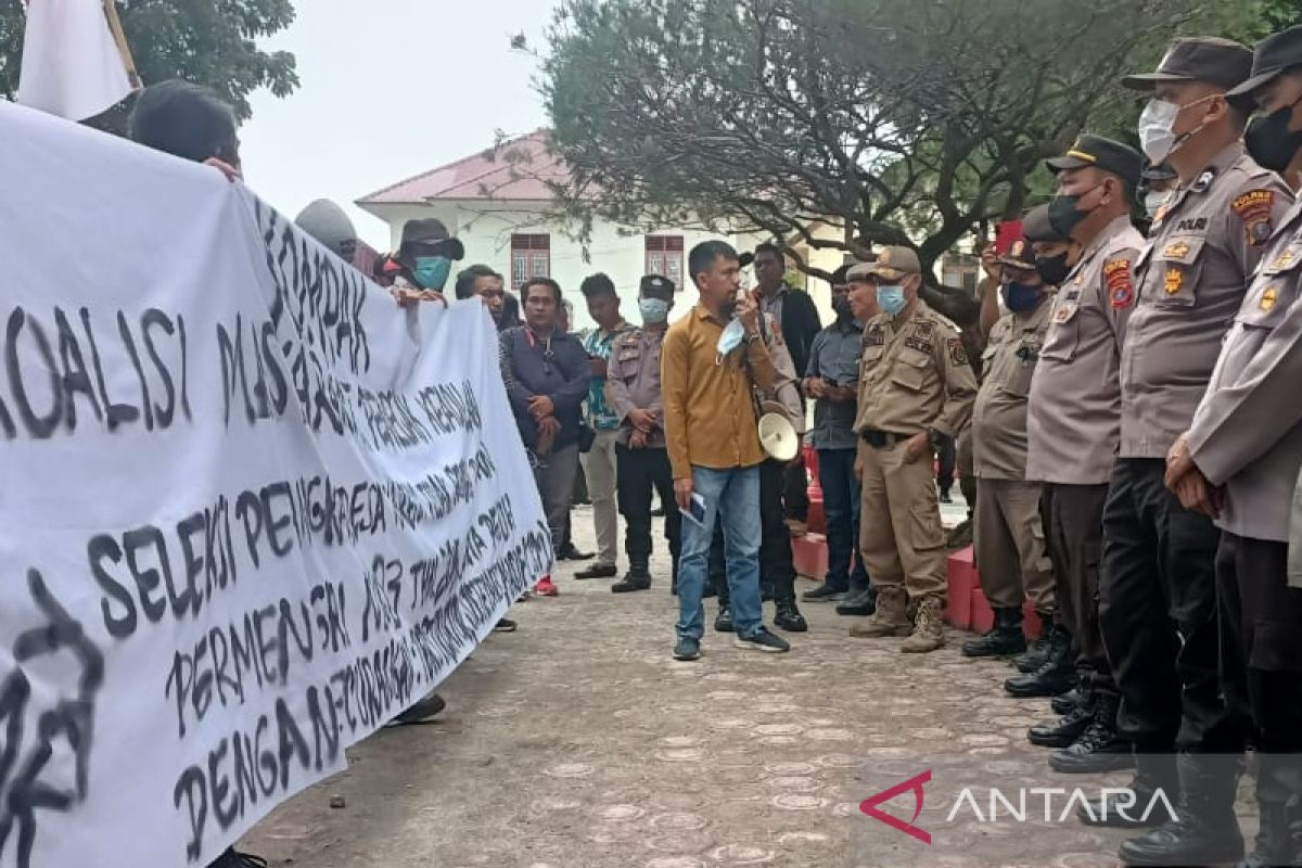 KOMPAK desak DPRD Taput dan pemerintah sikapi masalah seleksi perangkat desa