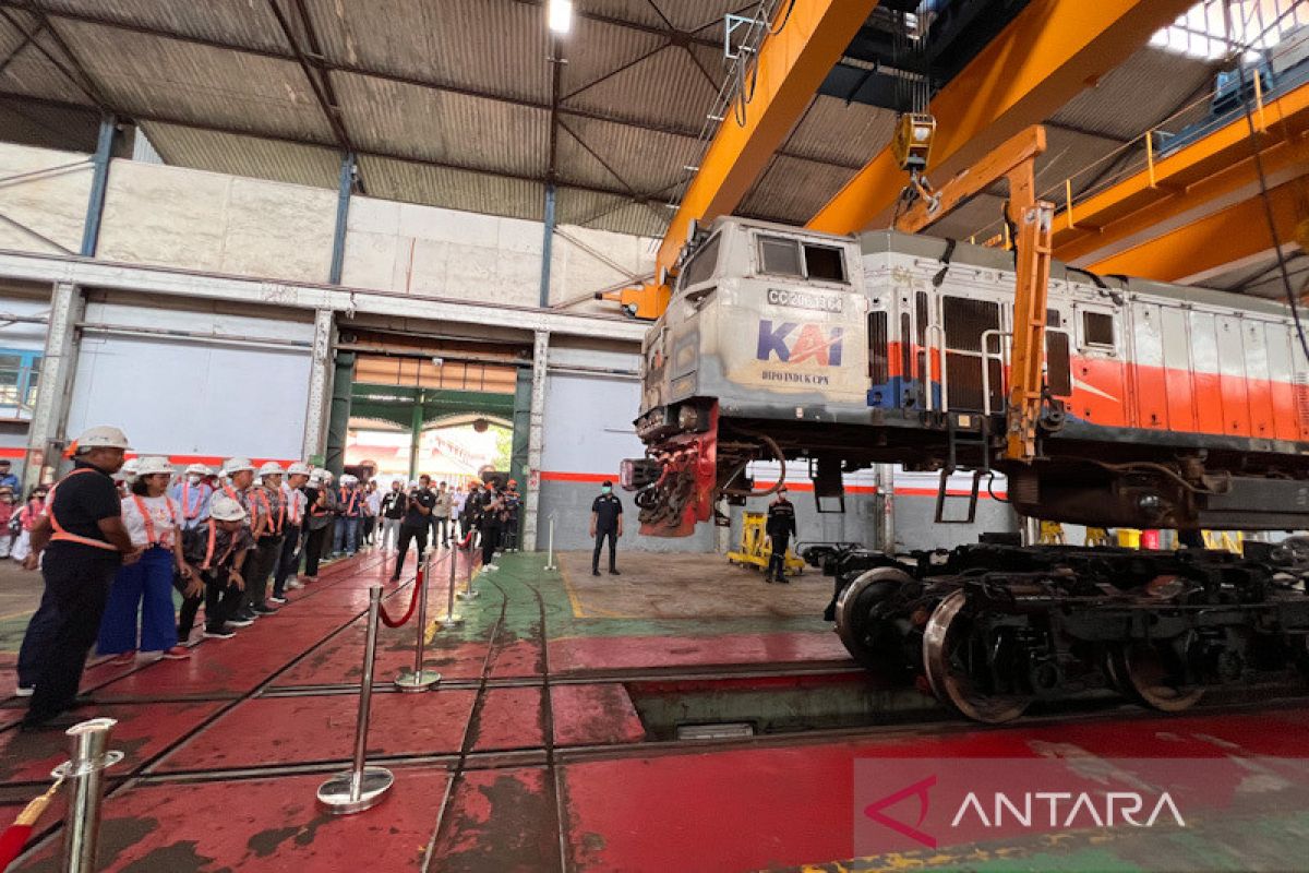 Balai Yasa Yogyakarta menggelar open house kenalkan perawatan kereta api