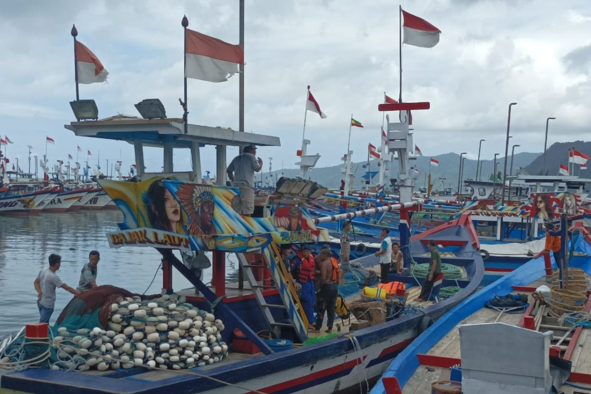 Basarnas cari nelayan hilang di perairan Trenggalek