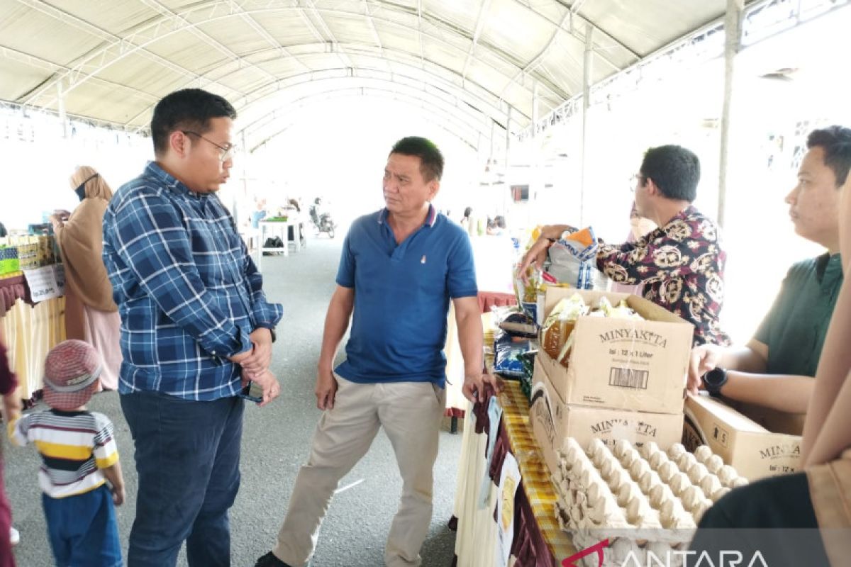 Pemkot Palu jaga inflasi  lewat pasar murah bahan pangan