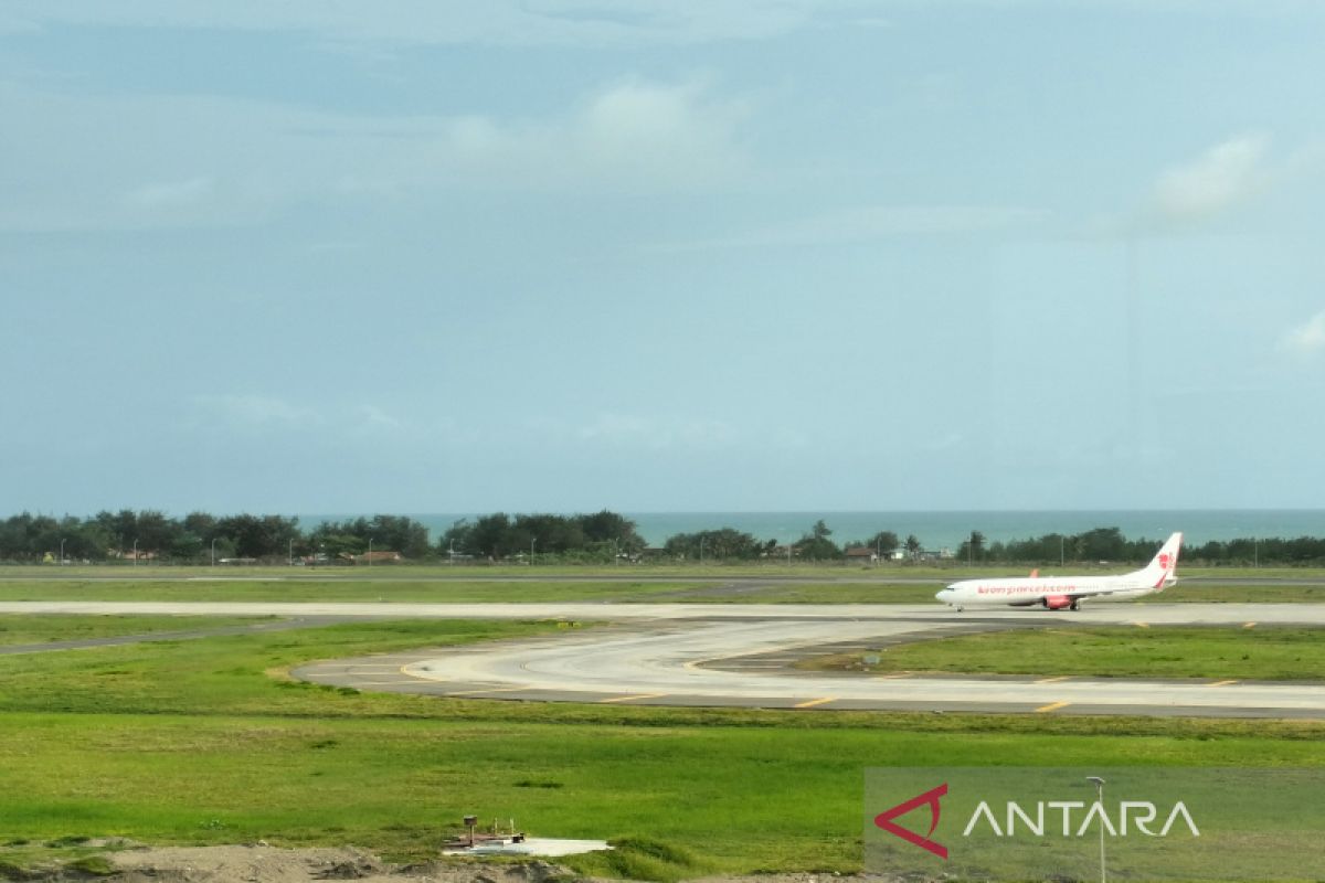 AP I membuka layanan penerbangan internasional rute YIA-Singapura