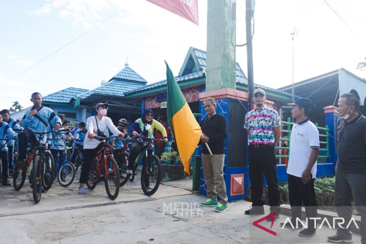 Sekda Banjarbaru apresiasi aksi siswa cinta bersepeda