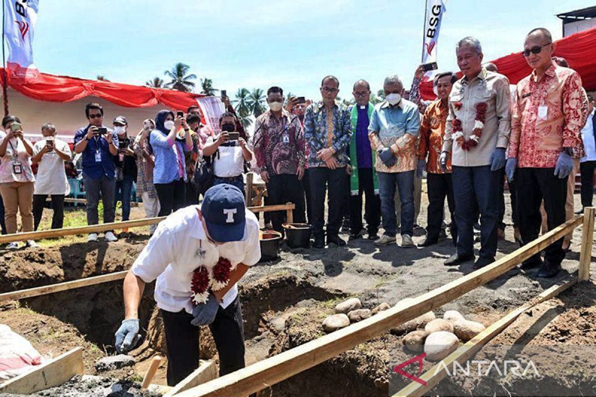 Kemenkop akan bangun RPB olahan kelapa di Minahasa Selatan