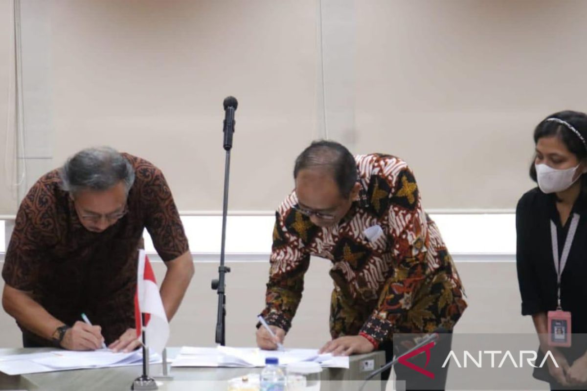 Pemprov Babel serahkan hibah tanah kepada LPP RRI