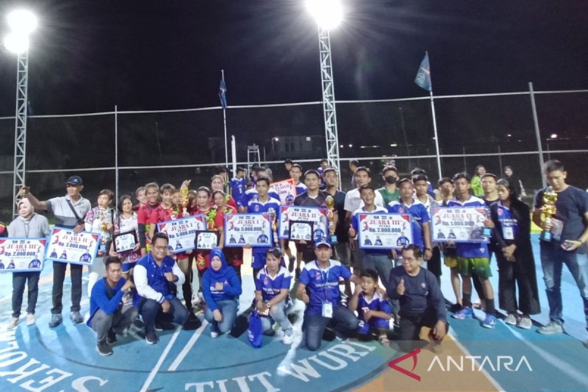 Tim DPC Demokrat Putra dan Alva Putri juarai turnamen voli AHY Cup Barsel 2022
