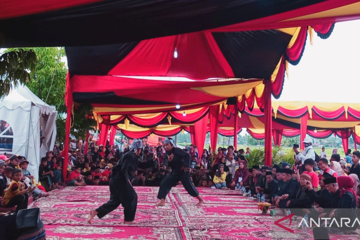 Pemkot Solok lestarikan silek tradisi