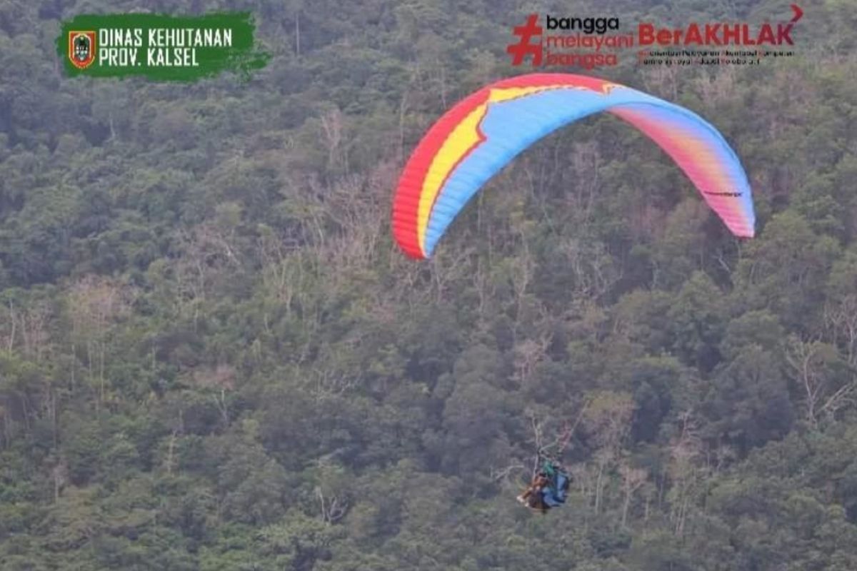 Kawasan Geopark Meratus di Kalsel jadi spot paralayang dan gantole