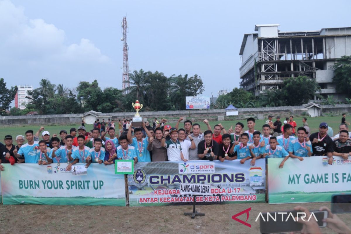 Pemkot Palembang dorong atlet sepak bola liga kecamatan naik kelas