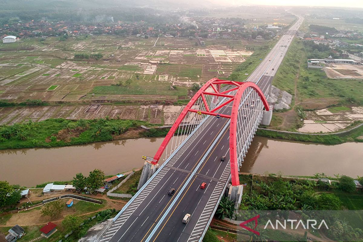 Pembangunan konstruksi tol Semarang-Demak Seksi II capai 93 persen