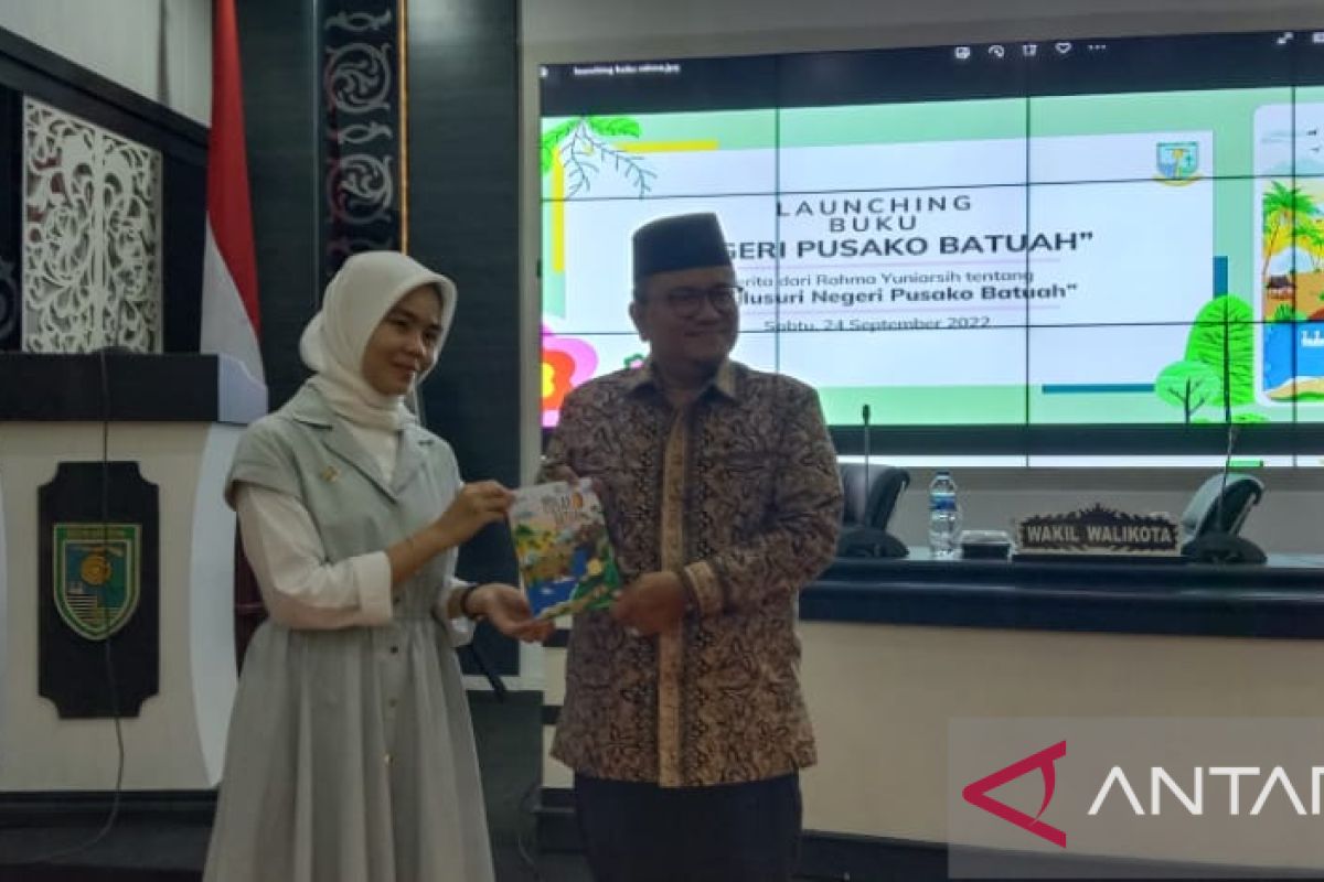 Wakil Wali Kota Jambi launching buku 'Negeri Pusako Batuah'