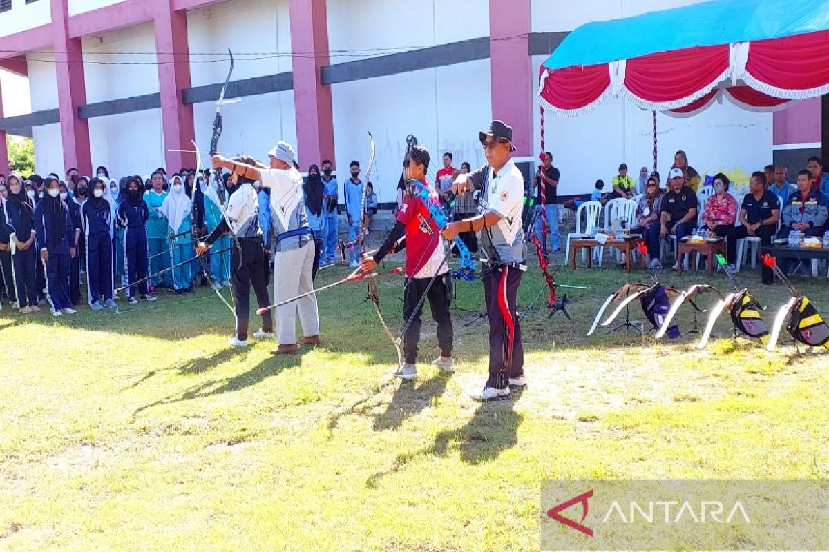 Ratusan pelajar Kotim antusias ikut pembinaan atlet panahan pemula