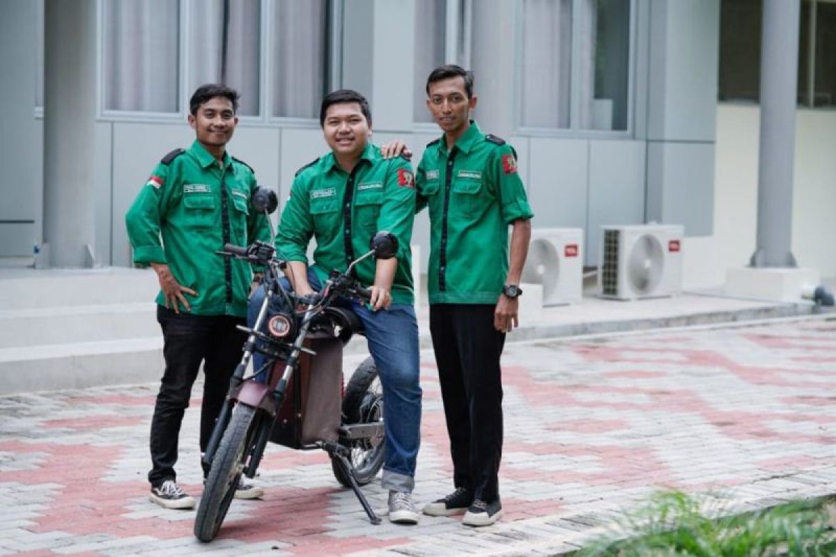 Mahasiswa di Riau kembangkan motor listrik