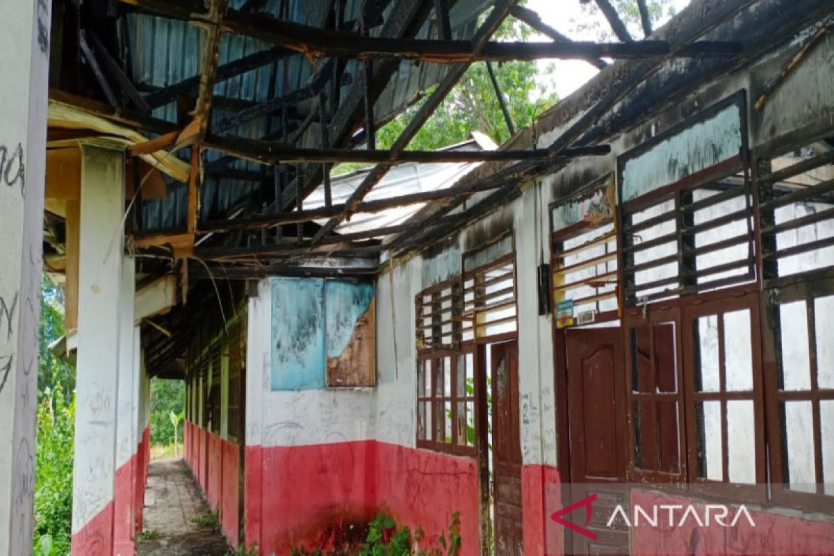 Sekolah yang rusak di Madina diperbaiki tahun 2023