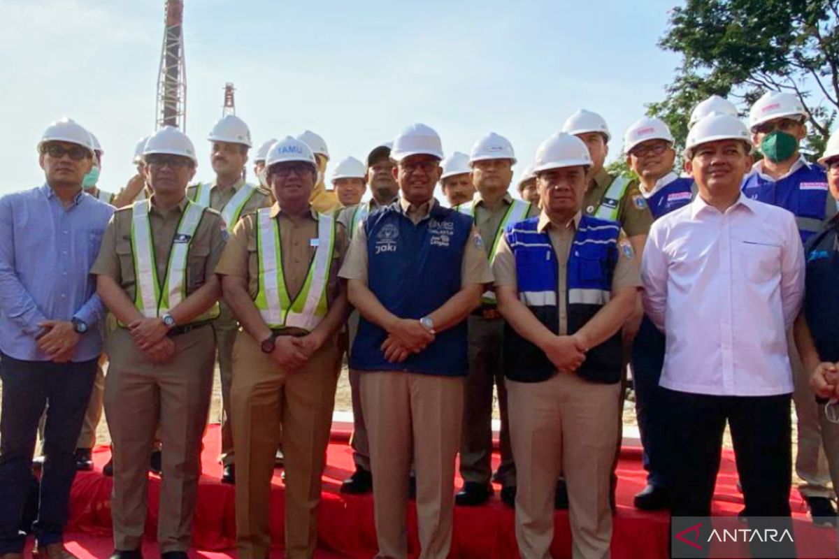 Anies: Saringan sampah Ciliwung mampu kurangi beban Manggarai