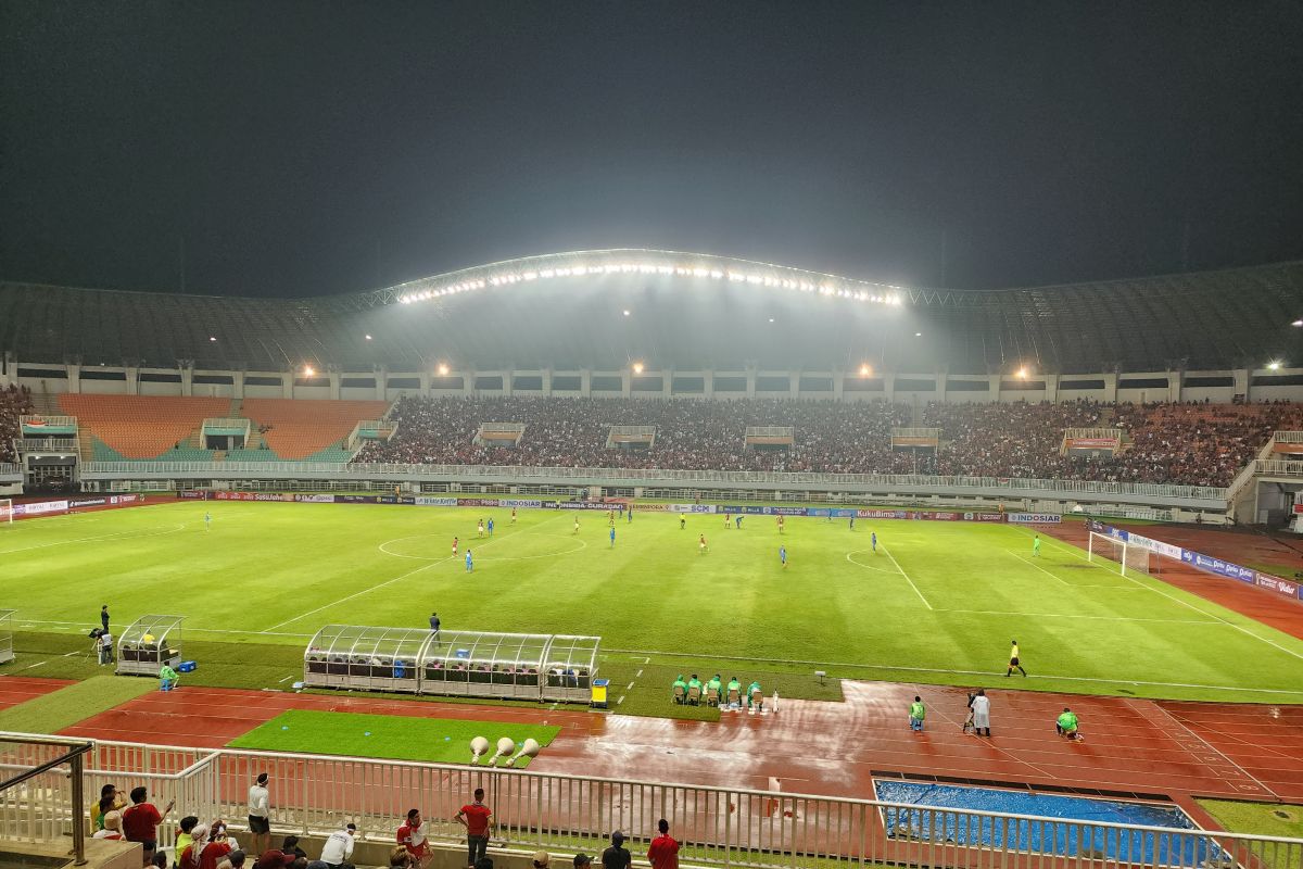 Kondisi Stadion Pakansari terpantau baik jelang Indonesia vs Curacao