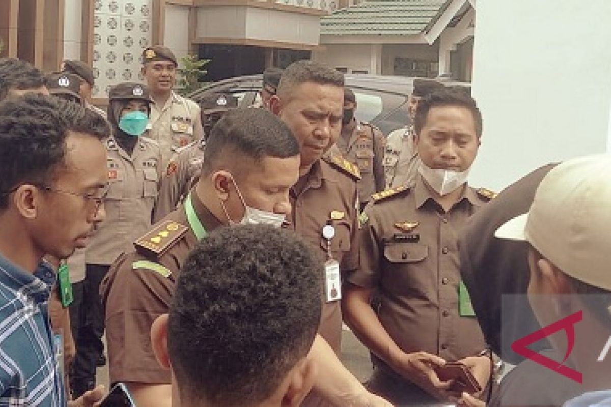 Kejaksaan Tinggi Maluku dalami dugaan korupsi pimpinan DPRD Seram Bagian Barat