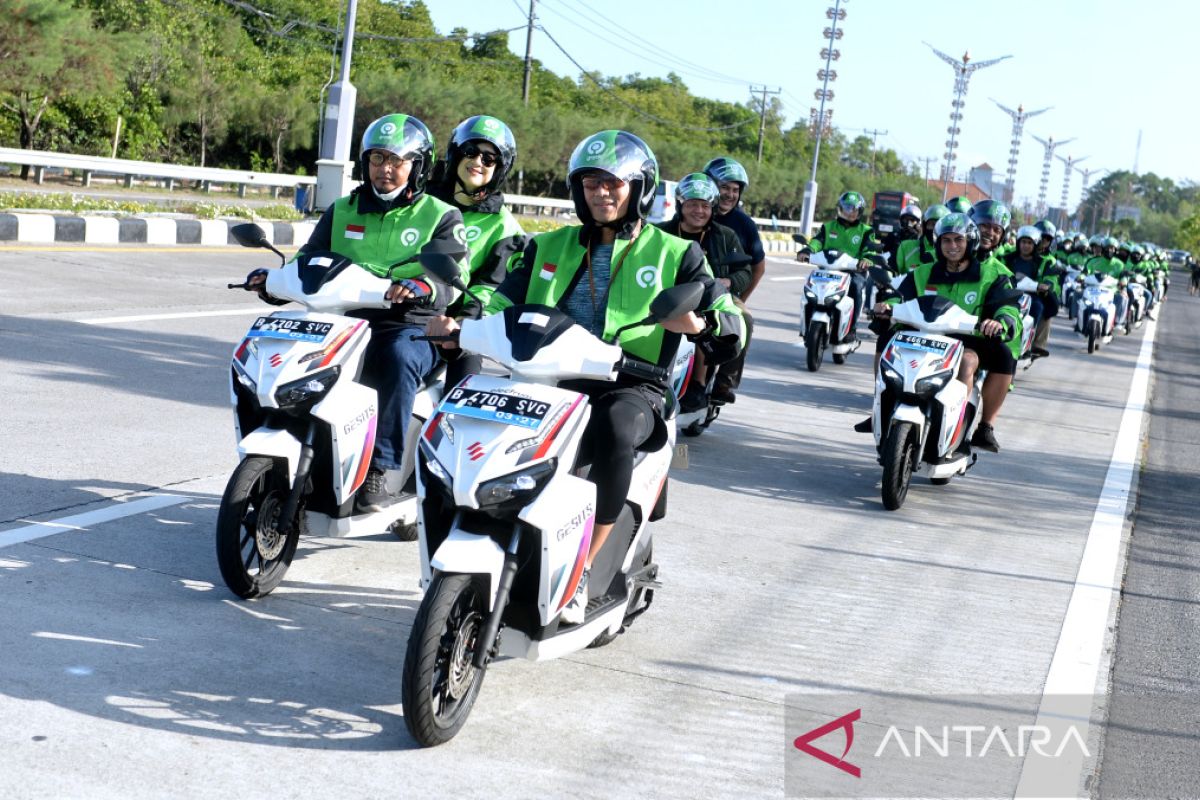 Sandiaga dukung kendaraan listrik untuk pariwisata di Bali