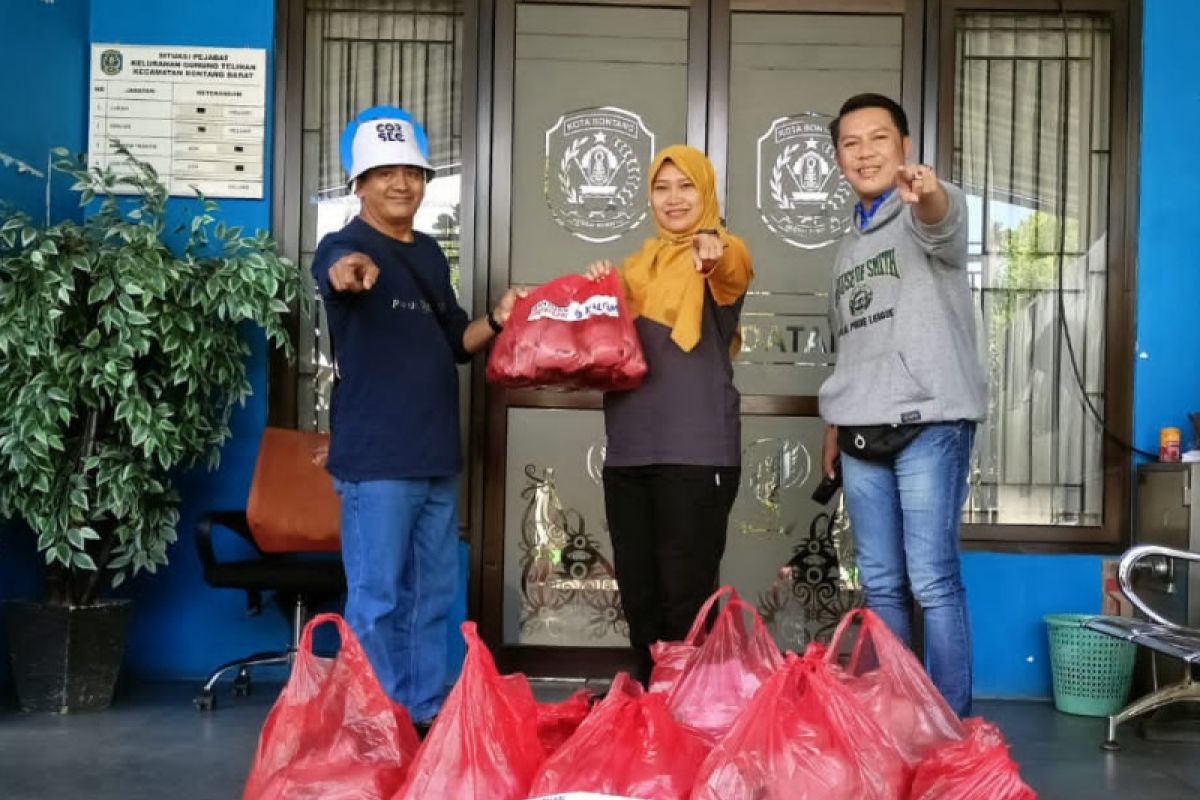 Pupuk Kaltim salurkan 800 paket makanan di empat kelurahan, respon cepat banjir Bontang