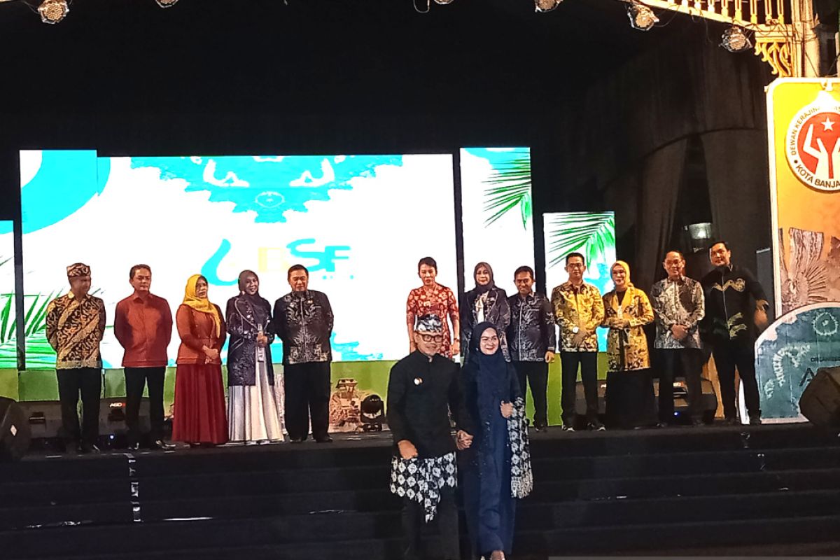 Sembilan wali kota se-Kalimantan hadiri Rakerwil APEKSI di Banjarmasin