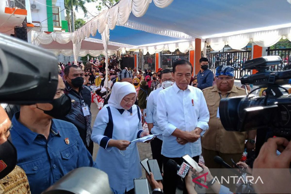 Presiden Jokowi: Penyaluran BLT BBM mencapai 95,9 persen