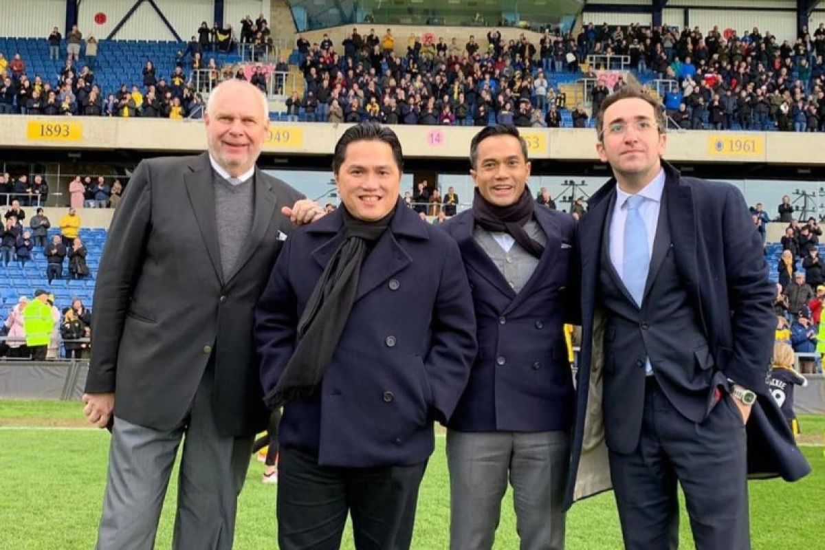 Oxford United milik Erick Thohir dan Anindya Bakrie tembus tiga teratas League One