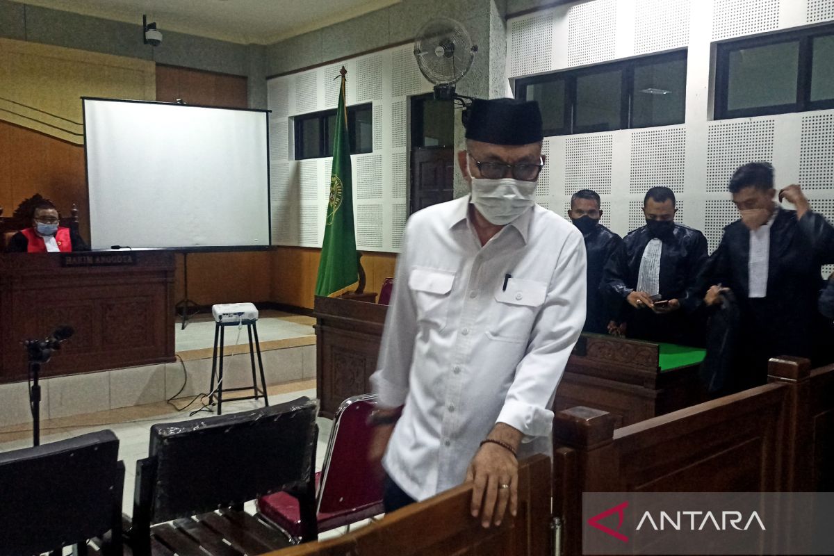 Hukuman mantan Kepala Distanbun NTB didiskon dua tahun penjara