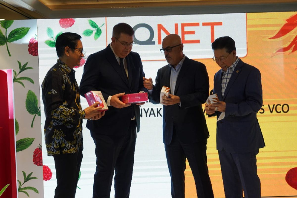 QNET luncurkan Qberry dan minyak buah merah