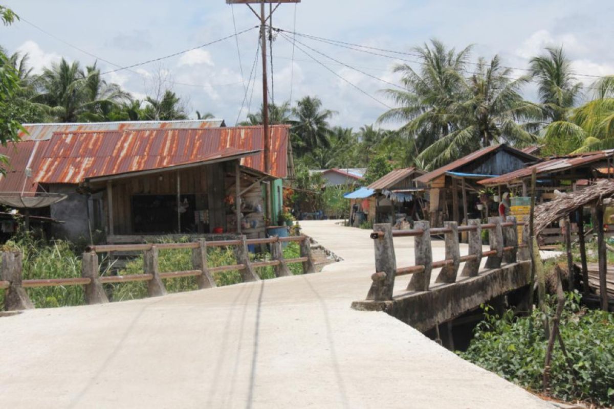 Pemerintah selesaikan pembangunan jalan di Sungai Baung Bengkayang