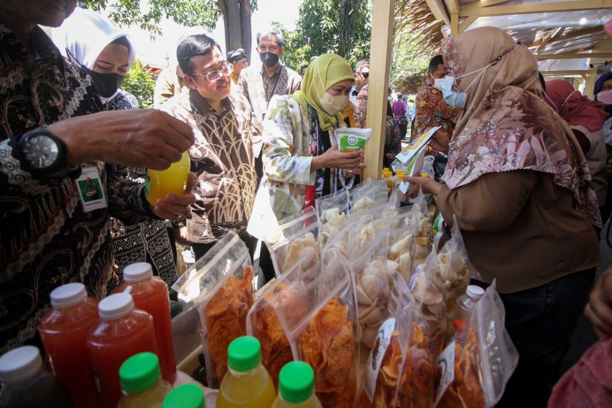 Gubernur Khofifah wujudkan UMKM Jatim naik kelas