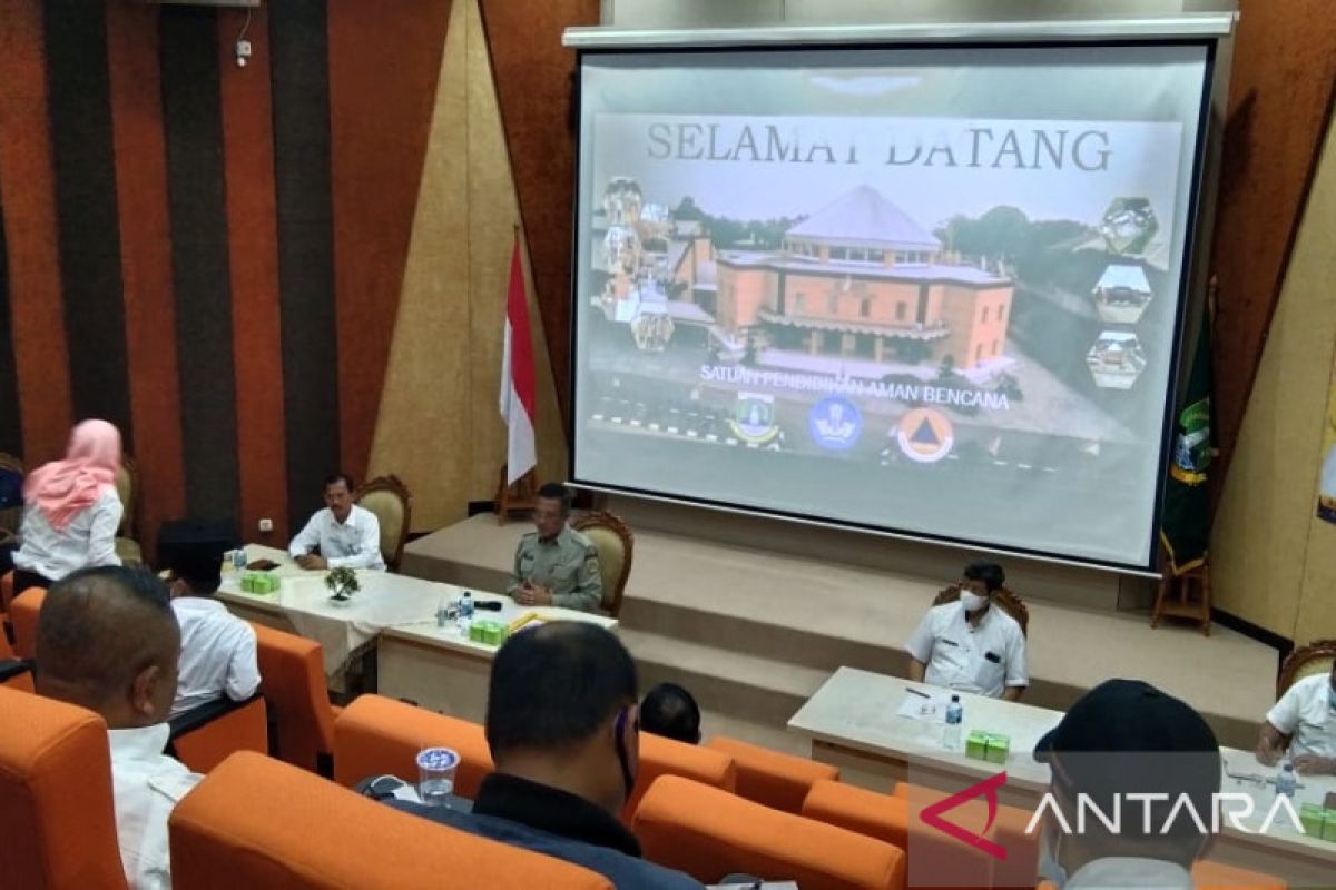 Waspada bencana, BPBD Banten sosialisasikan SPAB dan SDTB