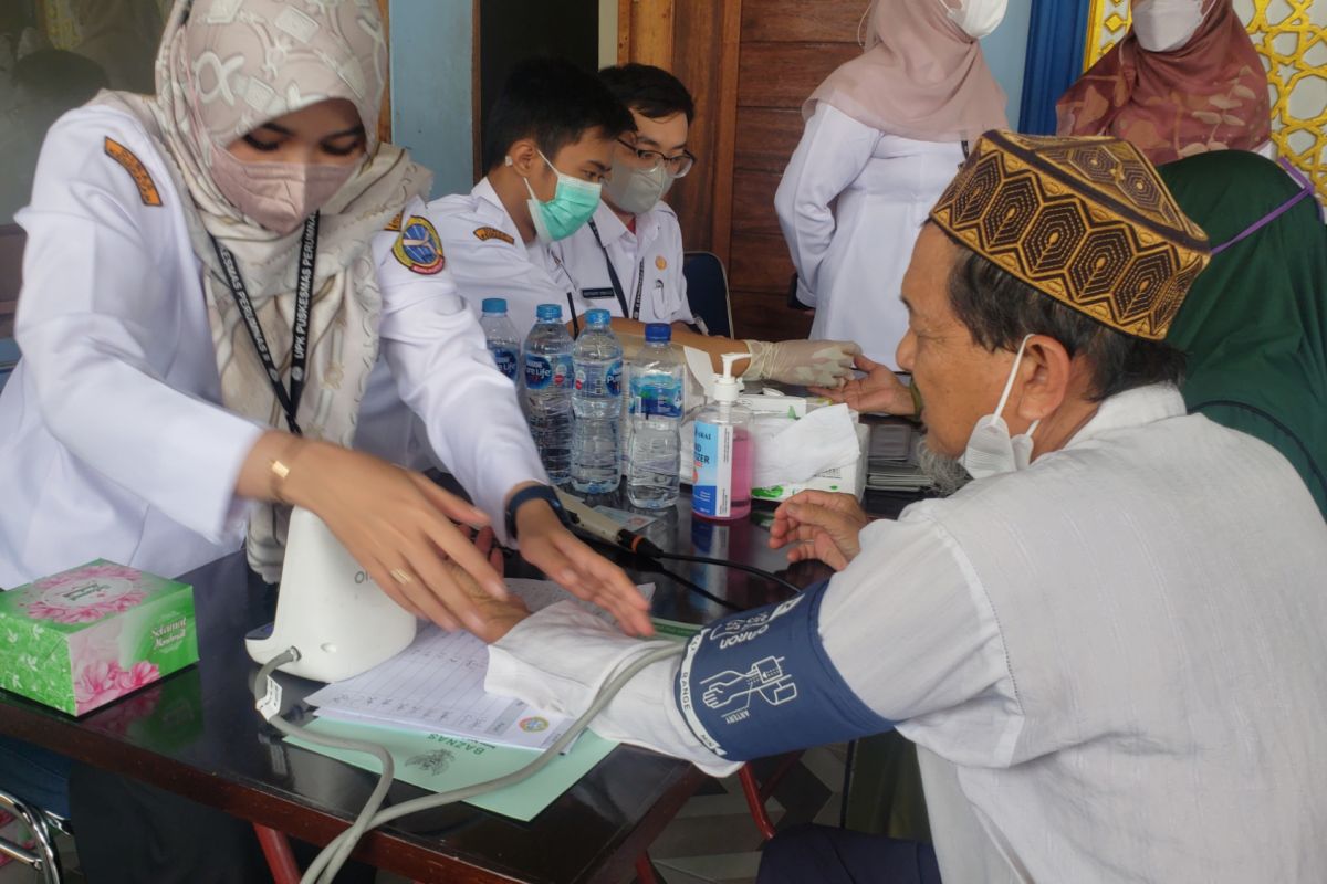 Baznas gelar pemeriksaan kesehatan gratis di enam Kecamatan Pontianak