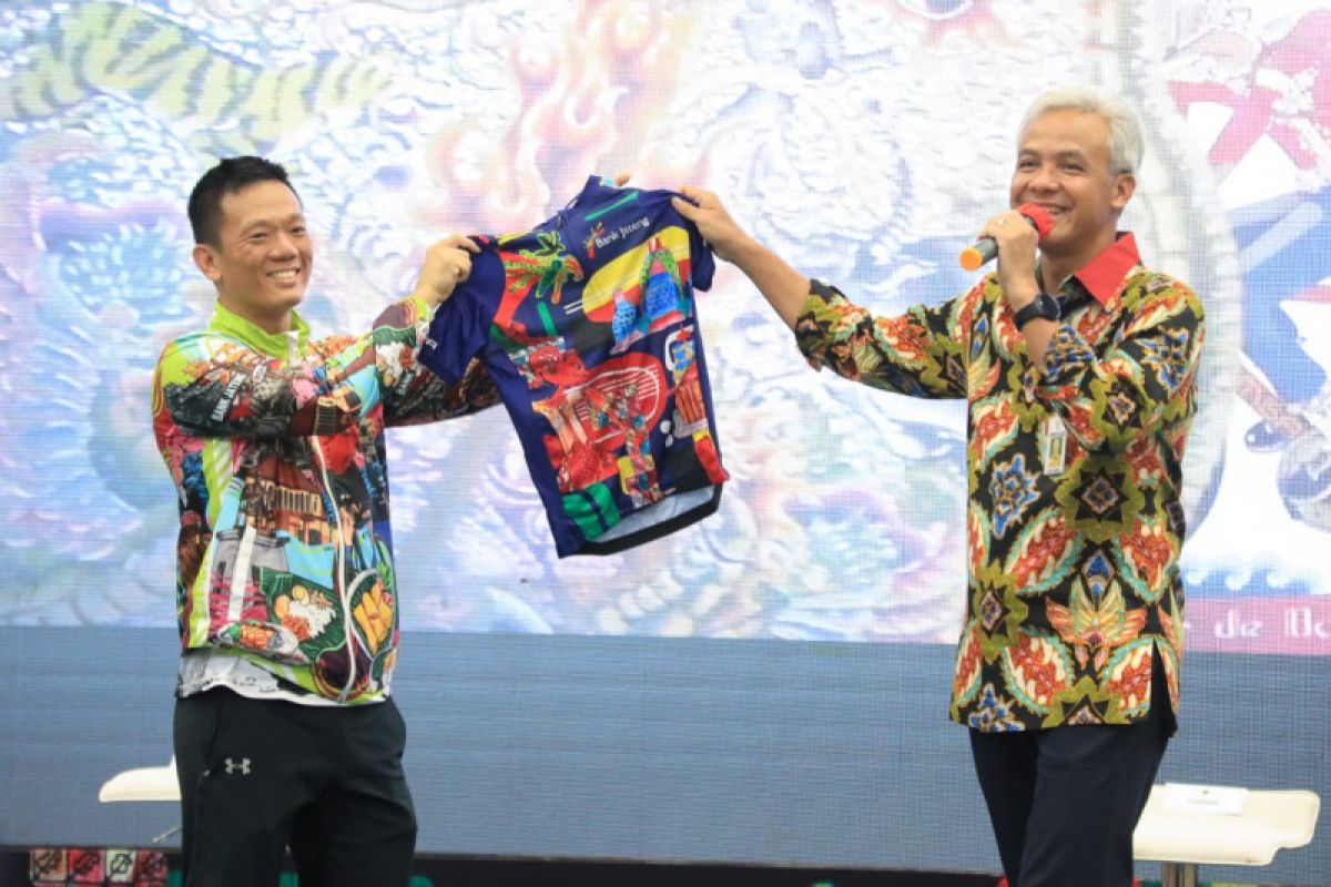 Gubernur Ganjar beri sentuhan anak difabel pada "Tour de Borobudur 2022"