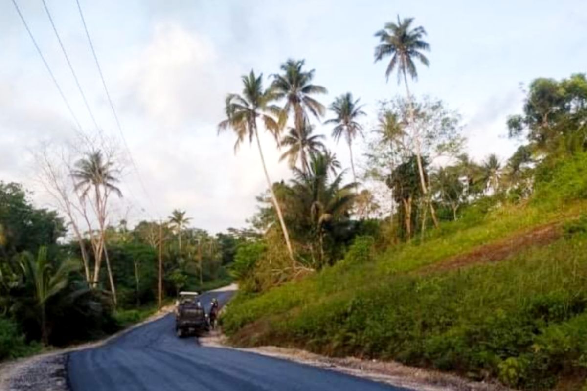 Warga Apresiasi Pembangunan Jalan Hotmiks Segmen Tamangil-Weduar Kei Besar Malra
