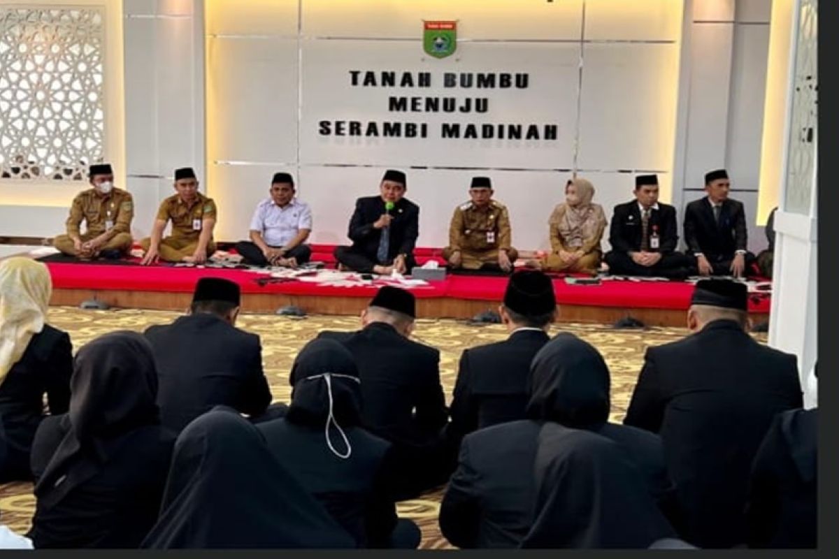 Zairullah lantik puluhan pejabat struktural dan fungsional