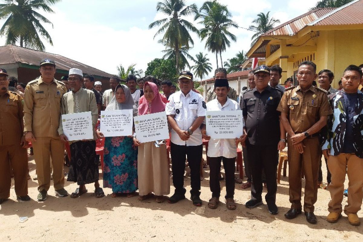 Advetorial: Pemkab Palas salurkan bantuan kepada warga terdampak banjir di Kecamatan Batang Lubu Sutam