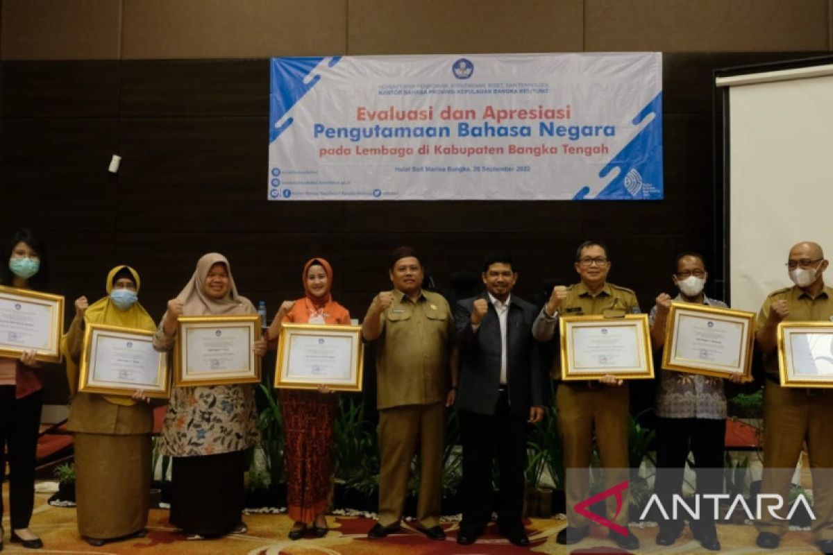 Bangka Tengah dorong pengutamaan bahasa negara di ruang publik