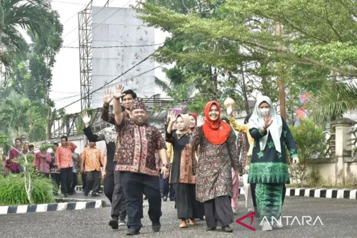 Pemkab Batanghari peringati Hari Batik Nasional 2022