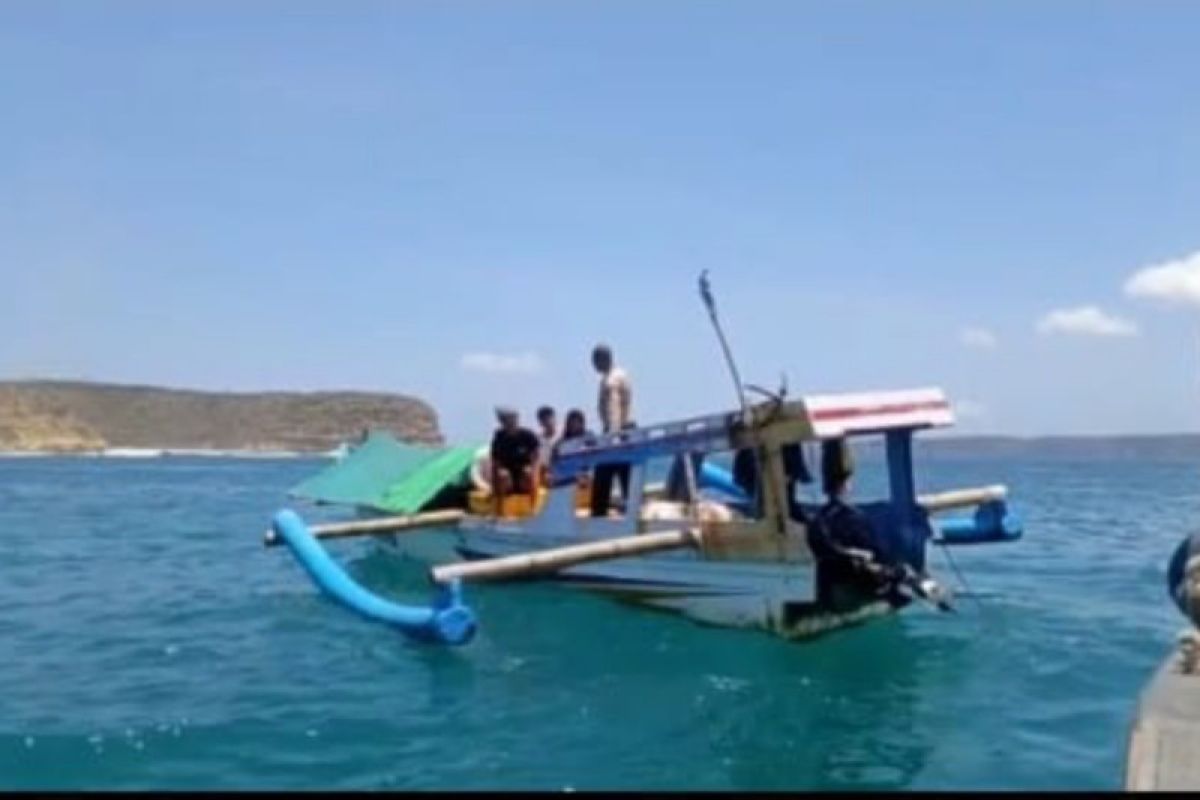 Satpolairud Polres Lombok Tengah Patroli laut mendukung WSBK