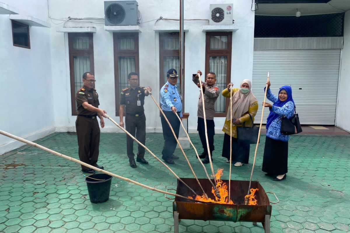 Cabjari Pidie musnahkan barang bukti narkotika