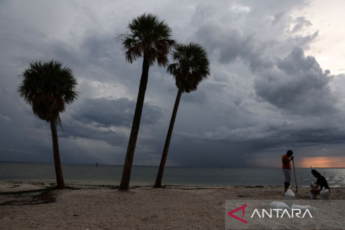 Perahu migran Kuba tenggelam di lepas pantai Florida, 20 hilang