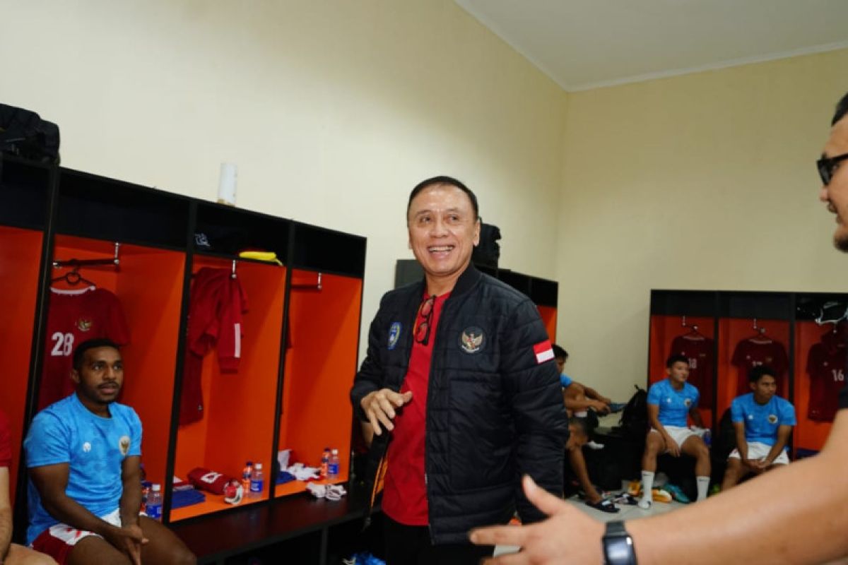 PSSI prioritaskan seragam dalam negeri