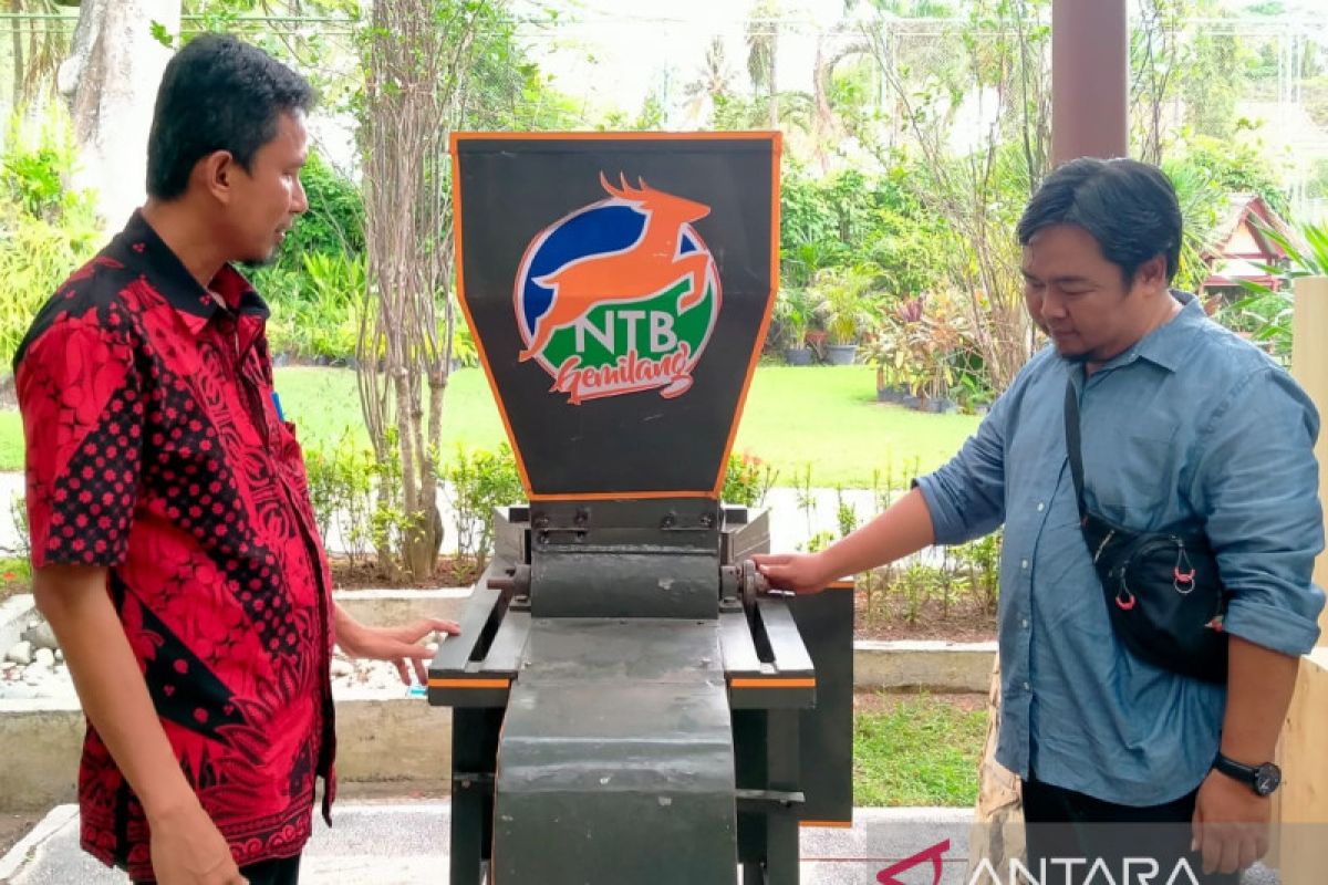 SMKN 2 Sumbawa menciptakan mesin pencacah pakan ternak tenaga listrik