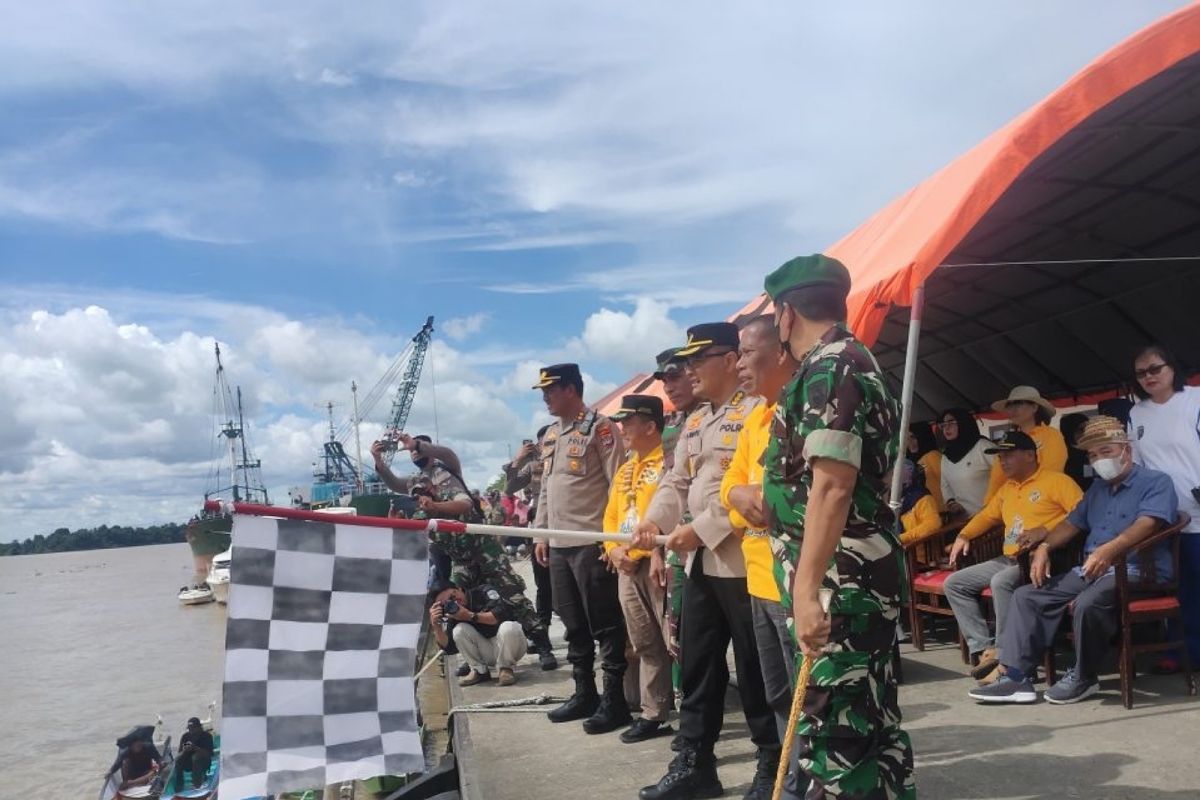 Irwasda Polda Kaltara hadiri penutupan Festival Sungai Kayan