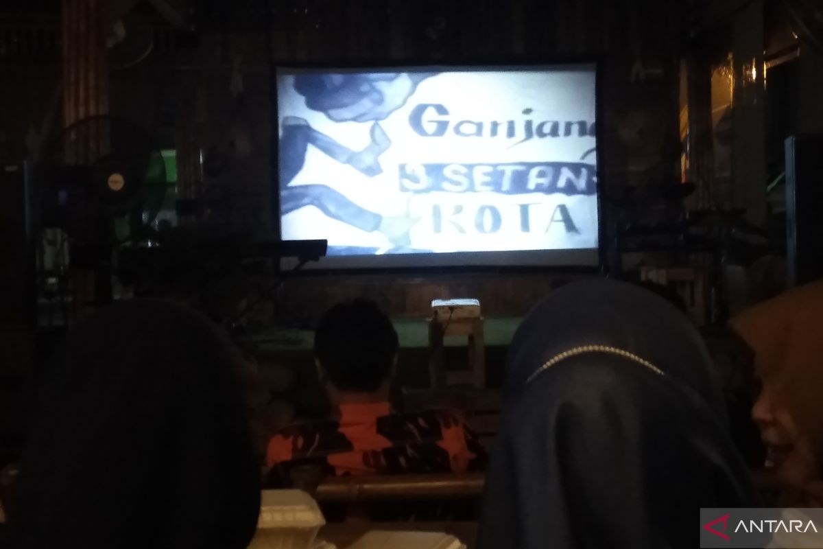 Ratusan anggota Pemuda Pancasila Karawang gelar nobar film G30SPKI