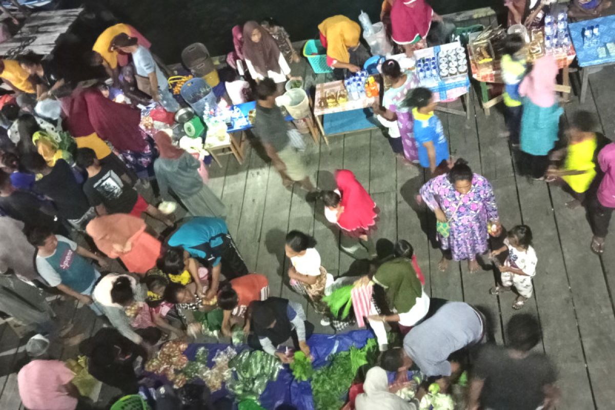 Pedagang antarpulau yang menggerakkan perekonomian jalur Maluku-Papua